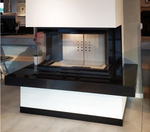 Kominek zestaw: wkład kominkowy EKO lewy/prawy BS  gilotyna 10 kw z obudową Dori