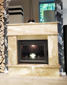 Kominek marmurowy w stylu angielskim - zestaw: wkład kominkowy 10 kw + obudowa portalowa Miko 